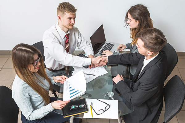 Distance MBA in HR